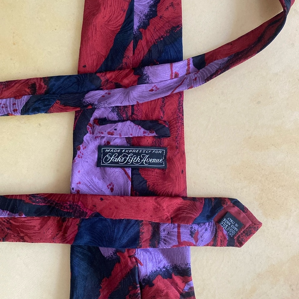 Vintage Saks Fifth Avenue Italian Silk Floral Tie Red Blue Purple Made in Italy